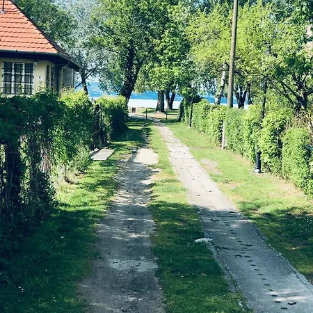Holiday home Five Season's Lakehouse