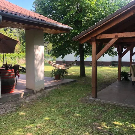 Holiday home Five Season's Lakehouse *